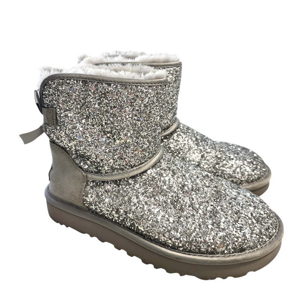 UGG Cosmos Silver Glitter Boots with Bow. Size 6